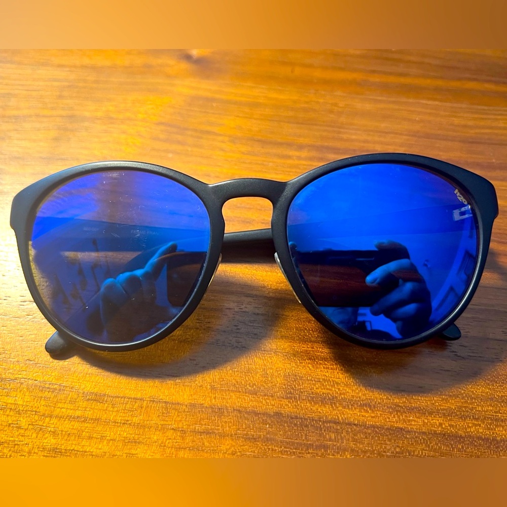 Vintage REVO Blue Iridium H2O Sunglasses